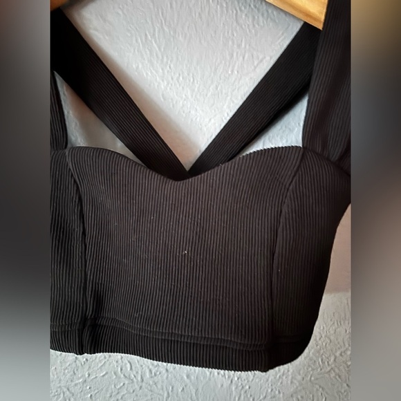 Minkpink | cross strap | stretch | sweetheart neck | strappy | black | crop | xs - Picture 10 of 11